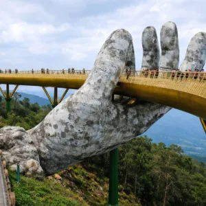 Golden Bridge in Ba Na Hills – Location, Tickets, Best Time & Travel Tips