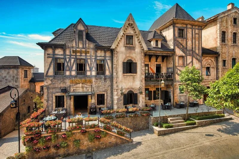 Staying Overnight The Mercure Danang French Village Experience