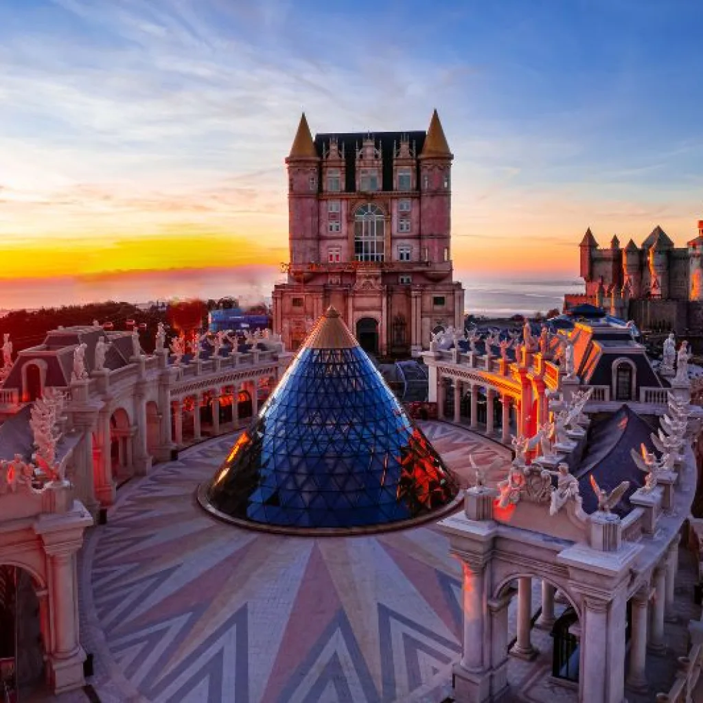 Ba Na Hills Eclipse Plaza Location, Design & Visitor Guide