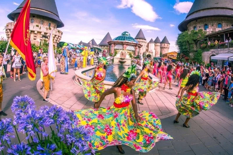 Daily Art and Performance Activities During Ba Na Hills Festivals