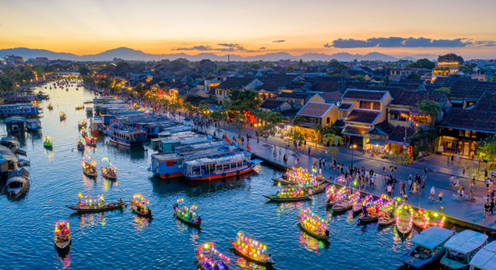 Hoi An: Bana Hills Golden Bridge trip - Image 3